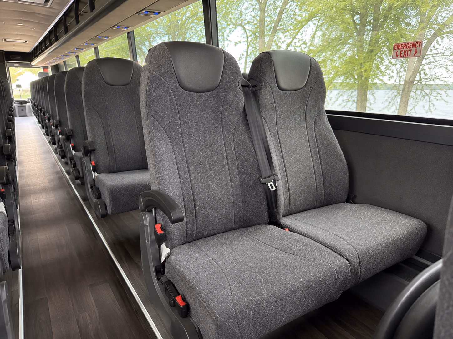 airport transfer buses for wedding guests flying into bradley or t f green