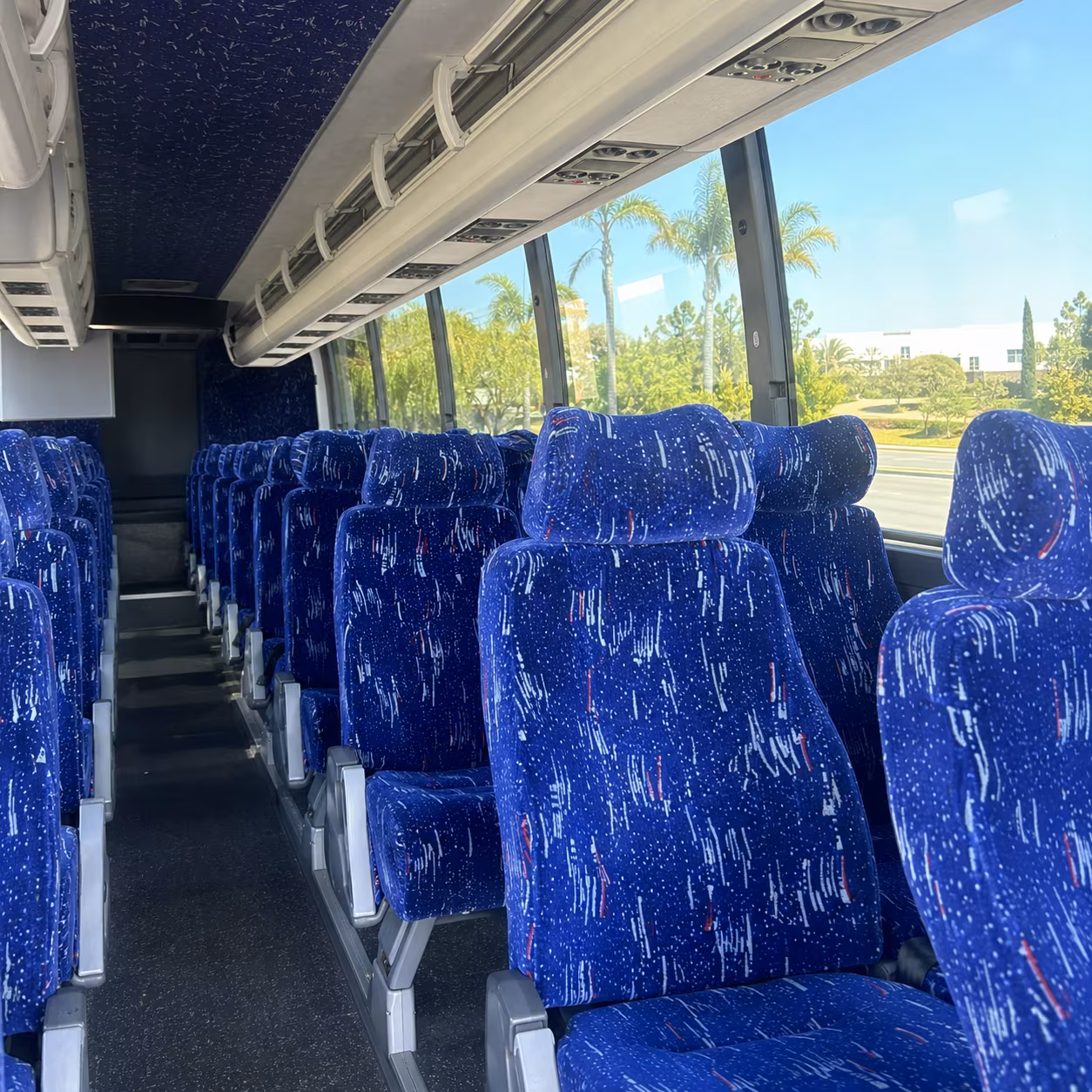 charter buses to yale bowl for bulldogs football games