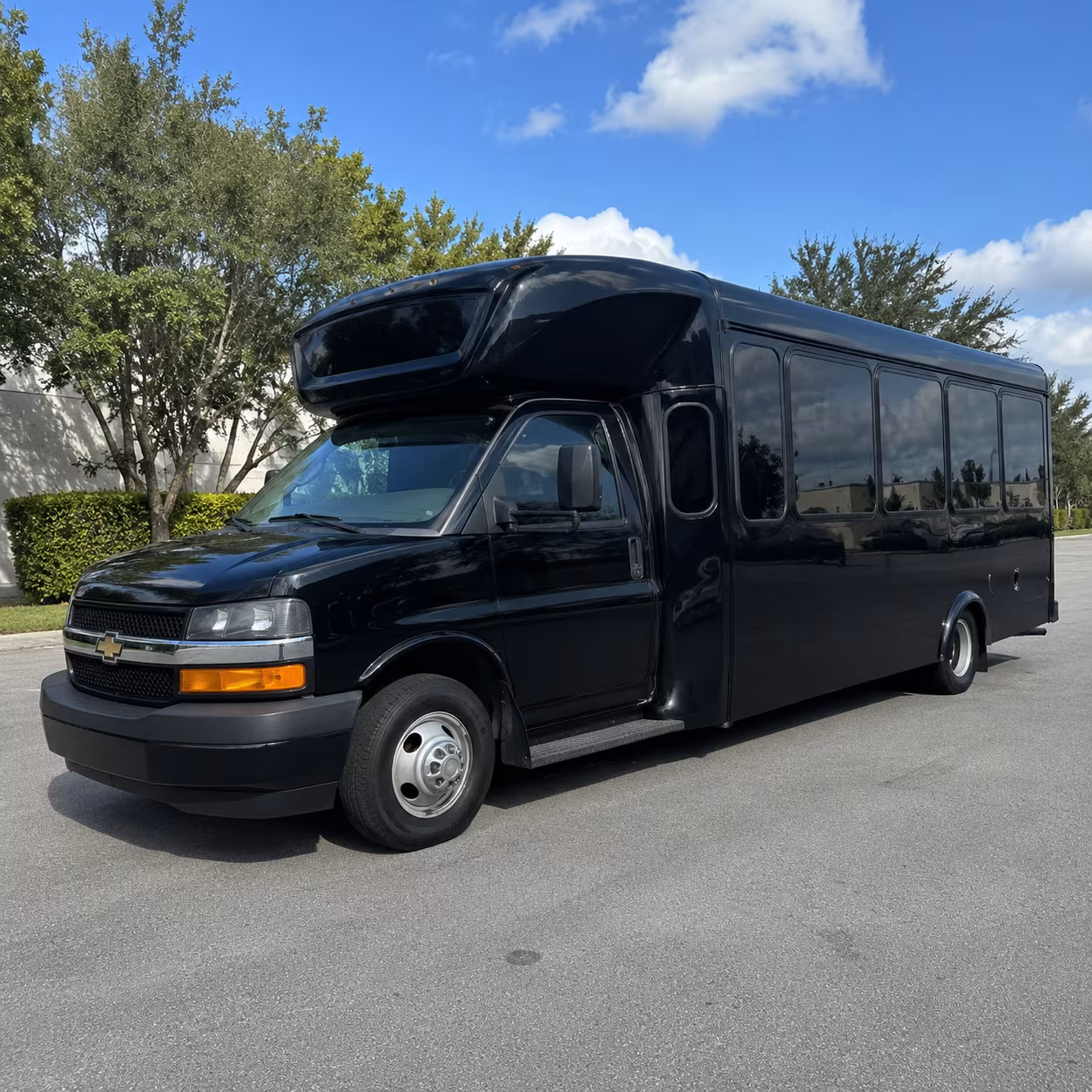 new haven quinceanera sweet 16 party bus rental