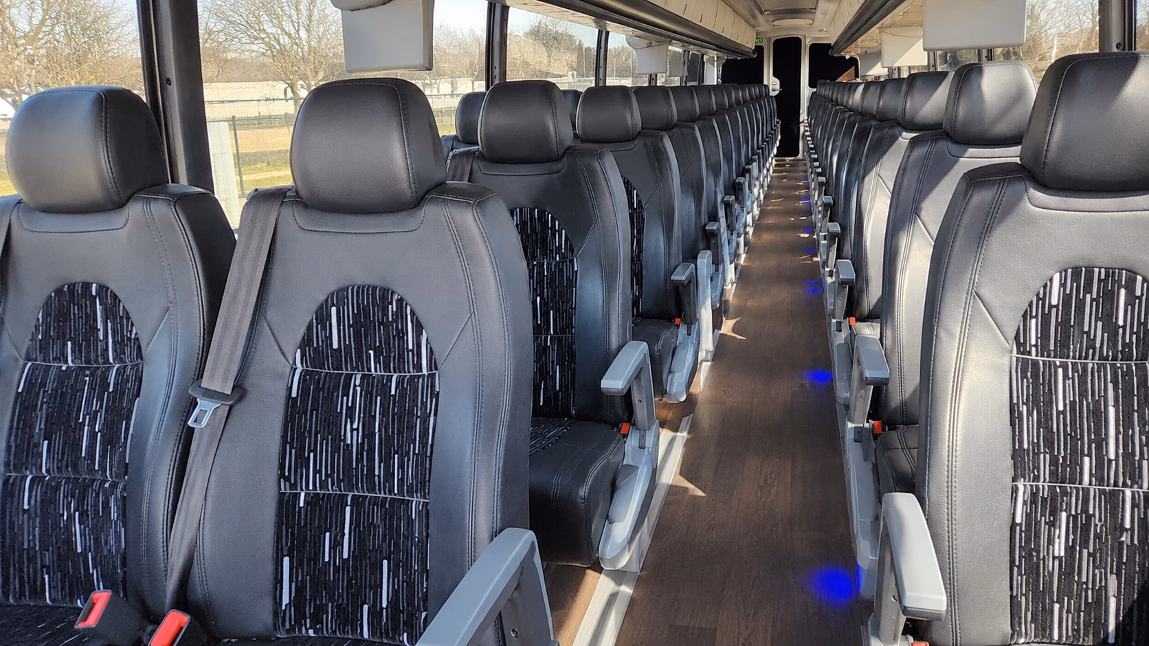 rehearsal dinner buses for north haven hamden and west haven venues